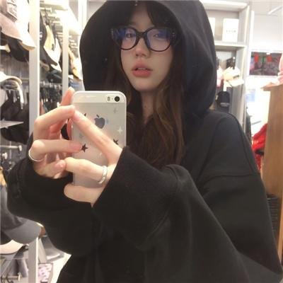 府上娶了个锦鲤新娘